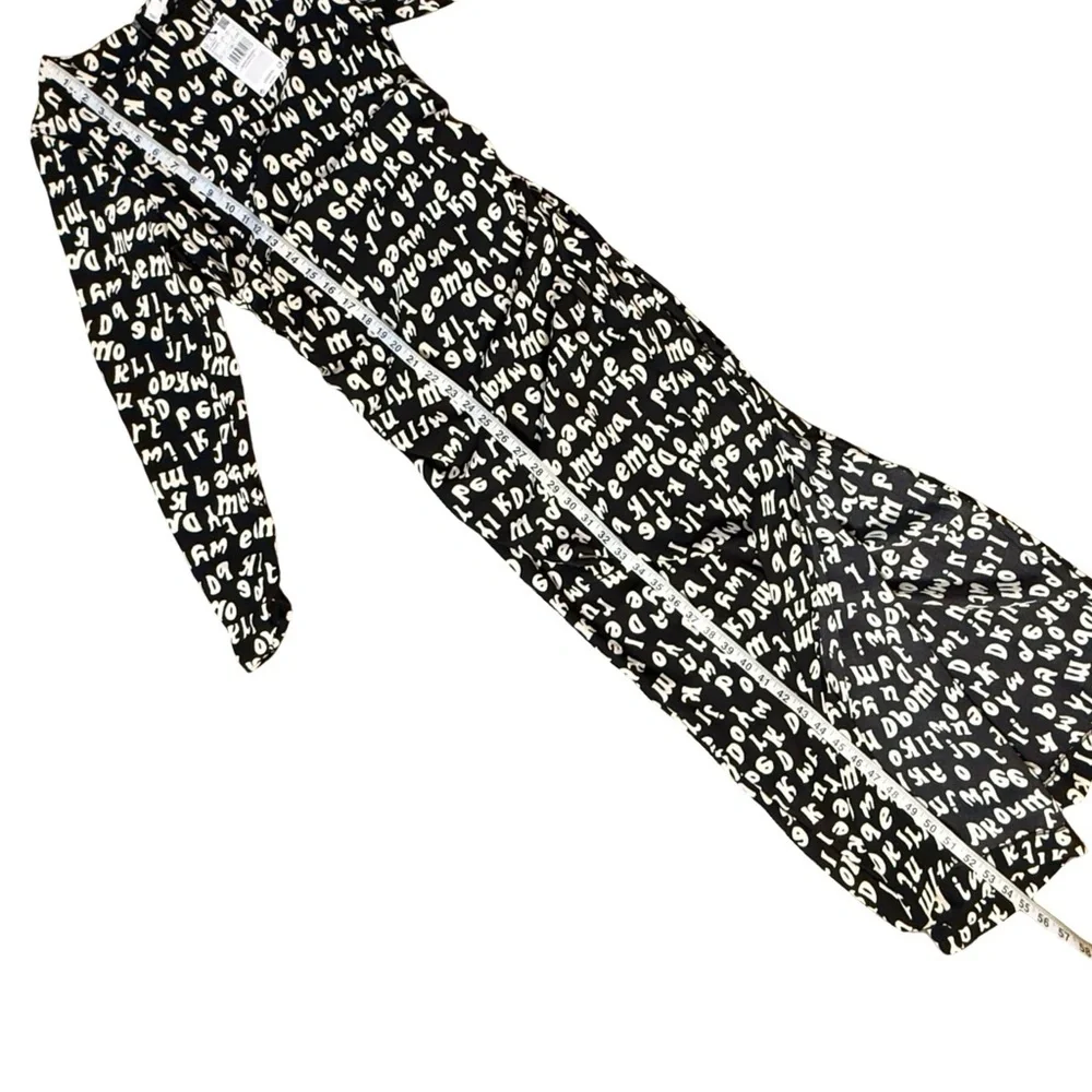 Mango‎ Typographic Print Maxi Dress Womens 4 Black Cream NWT Long Sleeve Ruched